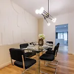 Daire X#prestige#arcdetriomphe#champselysees#2bedrooms#ac Paris