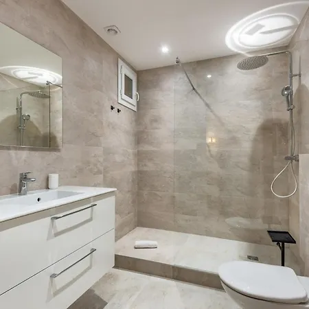 X#prestige#arcdetriomphe#champselysees#2bedrooms#ac Paris