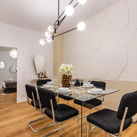 아파트 X#prestige#arcdetriomphe#champselysees#2bedrooms#ac 파리