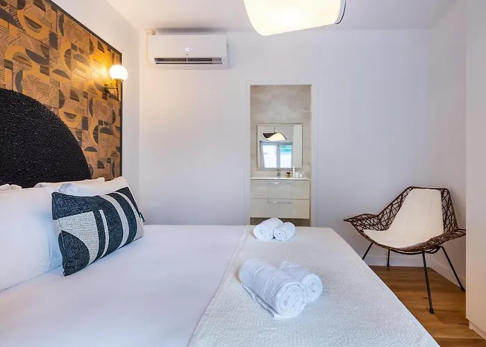 X#prestige#arcdetriomphe#champselysees#2bedrooms#ac