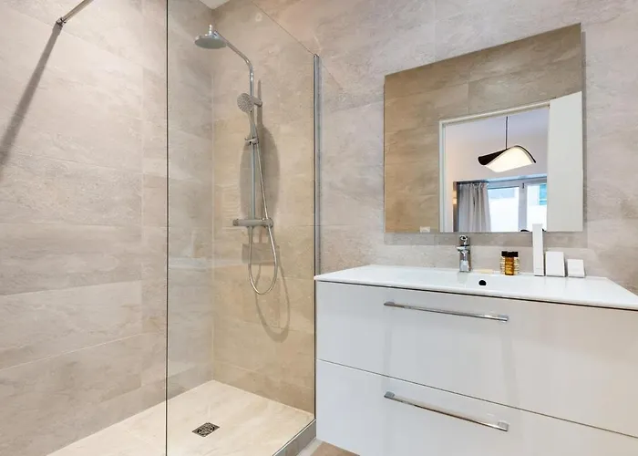 X#prestige#arcdetriomphe#champselysees#2bedrooms#ac