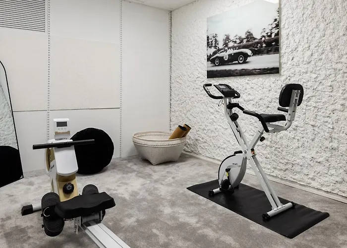 X#prestige#arcdetriomphe#champselysees#2bedrooms#ac 아파트 파리