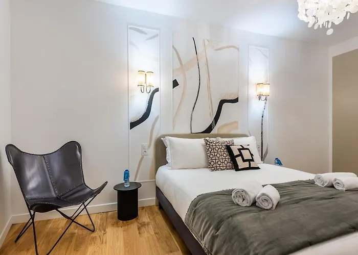 X#prestige#arcdetriomphe#champselysees#2bedrooms#ac 아파트 *