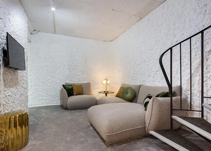 X#prestige#arcdetriomphe#champselysees#2bedrooms#ac 아파트